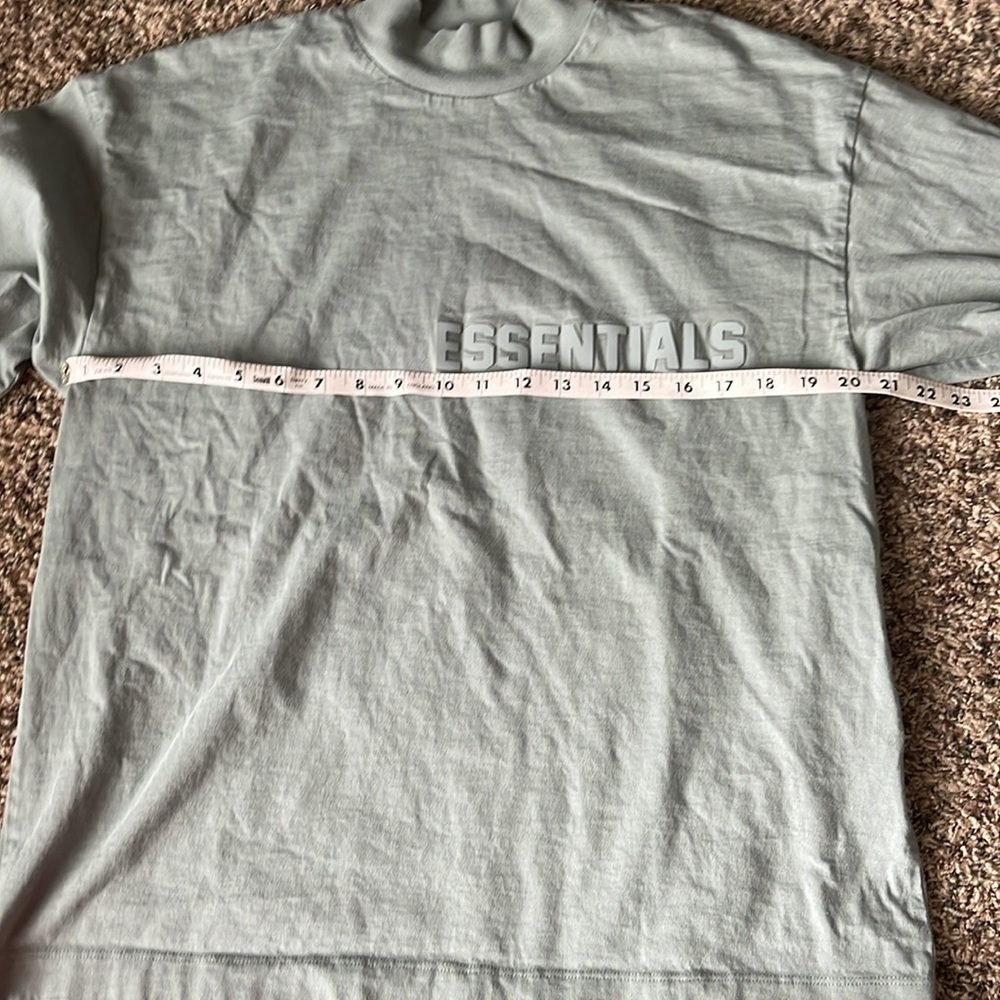 Essentials Fear Of God Shirt - Picture 6 of 7